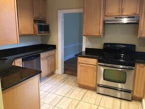 311 Tappan St, Unit 1 in Brookline, MA - Building Photo - Building Photo