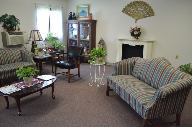 Prairie Oaks Village in Wilmington, OH - Building Photo - Building Photo