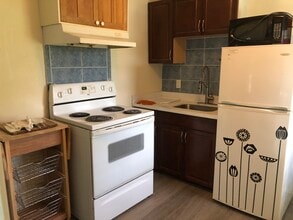 181 California Av in Windsor, ON - Building Photo - Building Photo