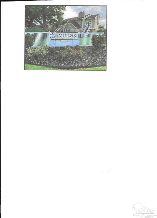 5001 Grande Dr in Pensacola, FL - Building Photo