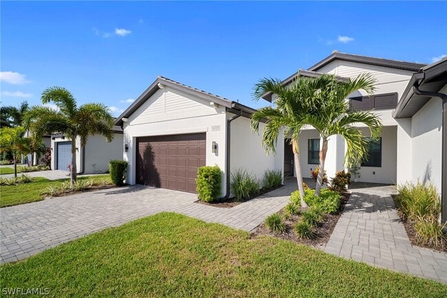 14720 Kingfisher Lp in Naples, FL - Building Photo - Building Photo