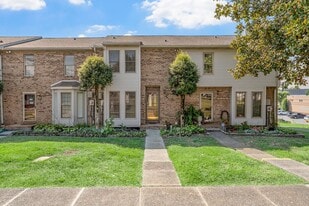 17 Magnolia Square in Clarksville, TN - Building Photo