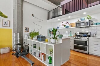 156 Porter St in Boston, MA - Building Photo - Building Photo