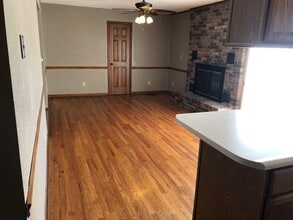 3913 Rustic Ln in Jefferson City, MO - Building Photo - Building Photo