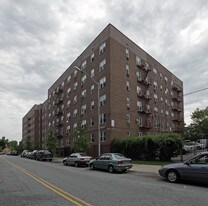 St George Plaza Apartments