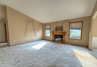 5108 W Conestoga Ln in Spokane, WA - Building Photo - Building Photo