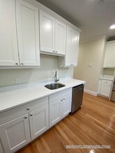 12 Harris St in Brookline, MA - Building Photo - Building Photo