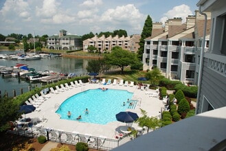 18705 Vineyard Point Ln in Cornelius, NC - Building Photo - Building Photo