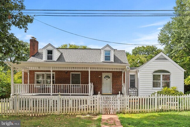 property at 310 S Illinois St