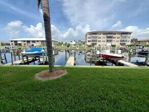 245 Coldeway Dr in Punta Gorda, FL - Building Photo - Building Photo