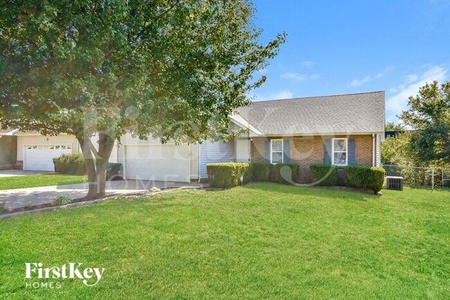 1304 Venessa Dr in Clarksville, TN - Building Photo - Building Photo