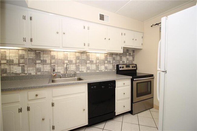 117 Rivermont Ct in Cheswick, PA - Foto de edificio - Building Photo