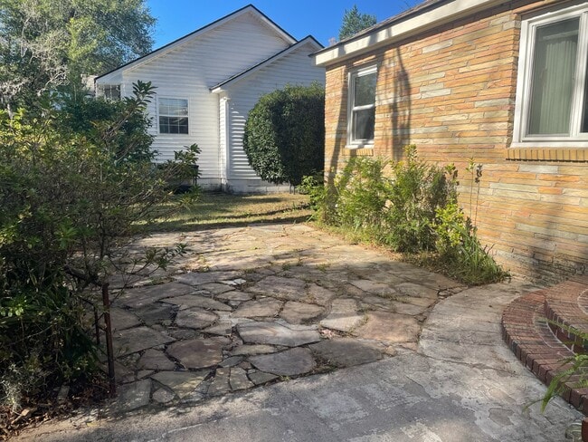 1614 E 50th St in Savannah, GA - Building Photo - Building Photo