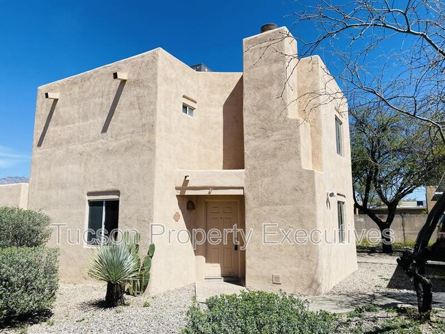 property at 3319 E Presidio Rd