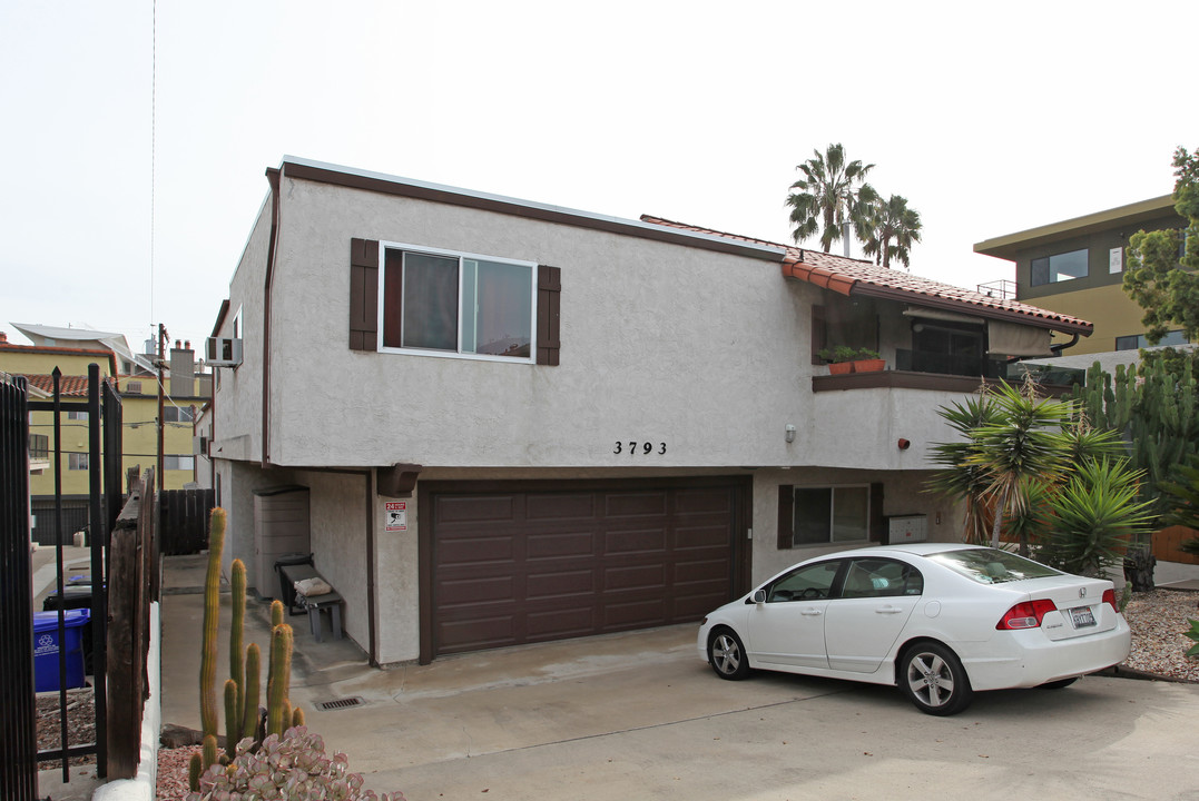 3793 Centre St in San Diego, CA - Building Photo