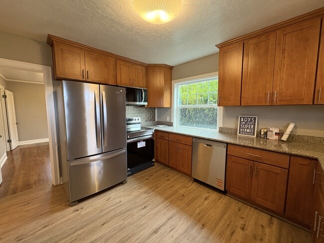 16093 SW Roy Rogers Rd in Sherwood, OR - Building Photo - Building Photo