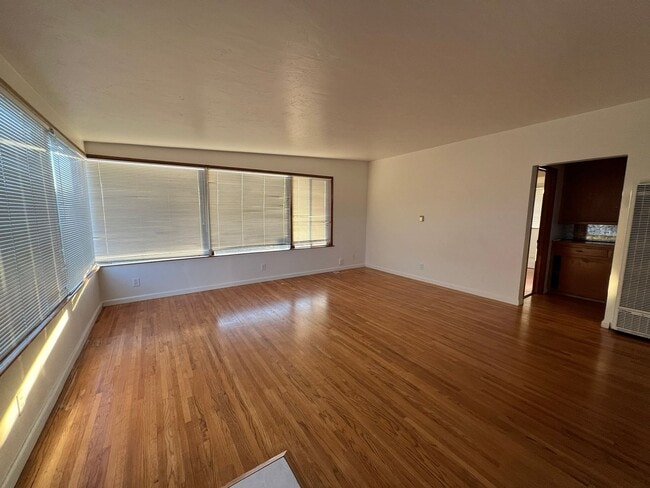 property at 421-423 La Jolla St