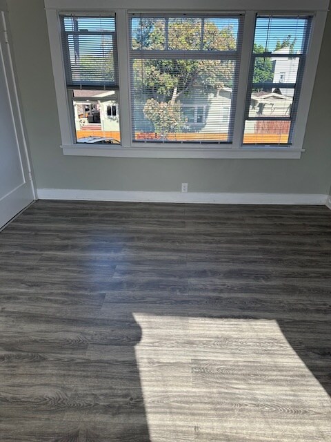 1071 E Broadway, Unit 18 in Long Beach, CA - Foto de edificio