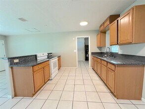 3883 Hawkeye Cir in Sarasota, FL - Building Photo - Building Photo