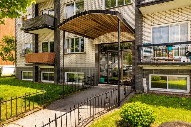 6020 Renoir Rue in Montréal, QC - Building Photo - Building Photo