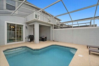 1074 Splash Shot Pl in Davenport, FL - Foto de edificio - Building Photo