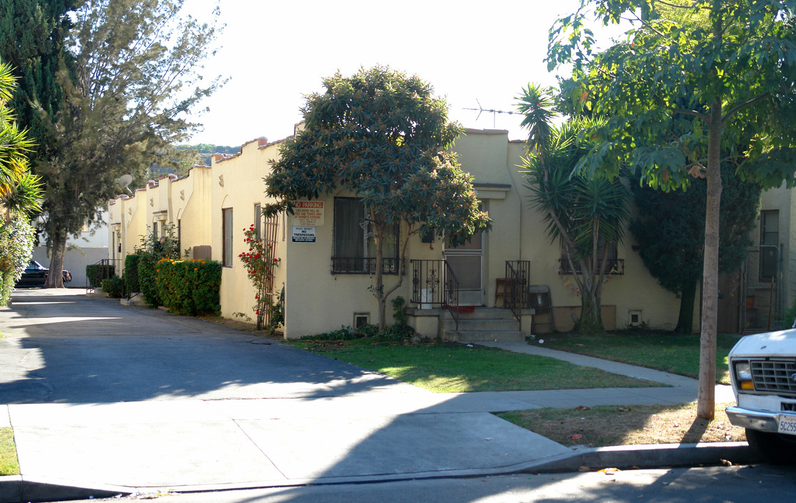 908 E Garfield Ave in Glendale, CA - Building Photo