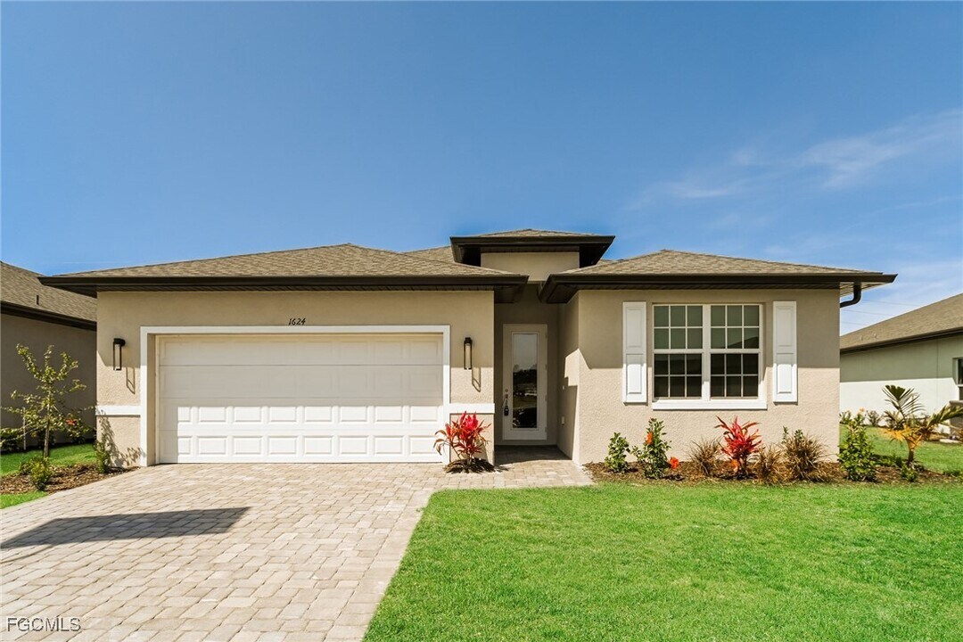 1624 Sunset Preserve Wy in Port Charlotte, FL - Building Photo
