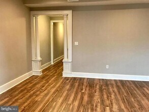 4933 Chestnut St in Philadelphia, PA - Building Photo - Building Photo