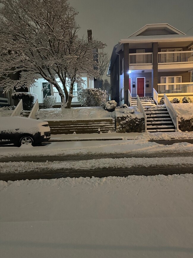 784 Carpenter St in Columbus, OH - Foto de edificio - Building Photo