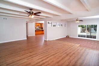 10019 Balboa Blvd in Los Angeles, CA - Building Photo - Building Photo