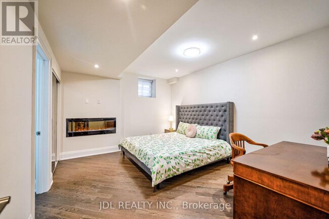 property at 133 Hillsview Dr
