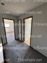 717 Westhaven Dr in Newton, KS - Building Photo - Building Photo
