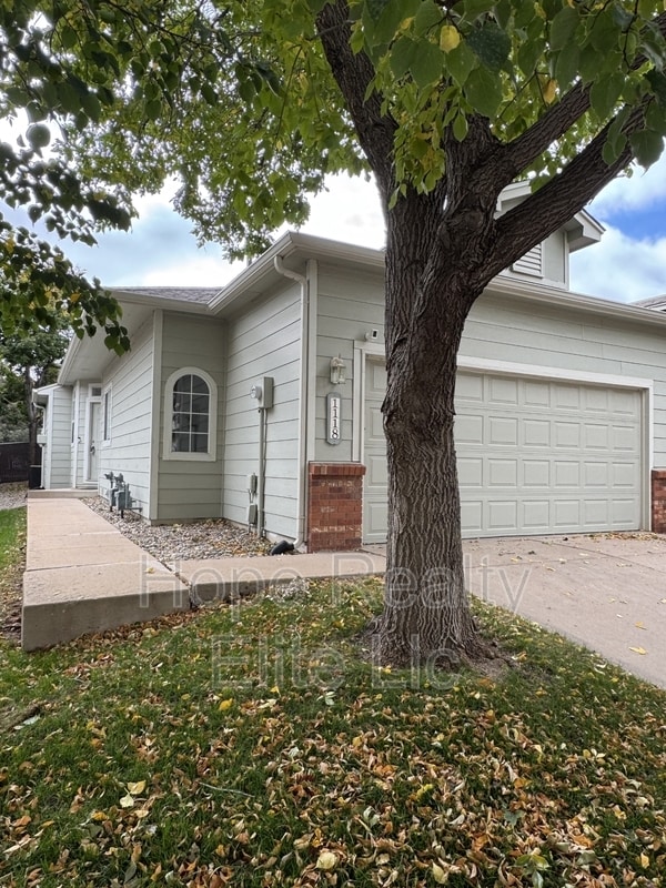 property at 1118 Samuel Point