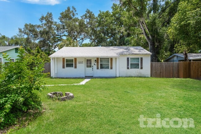 property at 1217 E Norfolk St