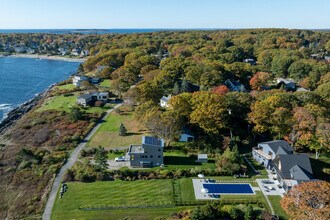 25 Algonquin Rd in Cape Elizabeth, ME - Building Photo - Building Photo