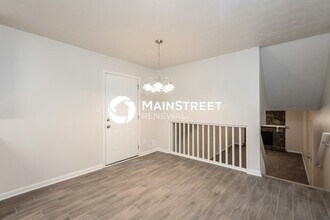 174 Slicky Rock Ct in Riverdale, GA - Building Photo - Building Photo