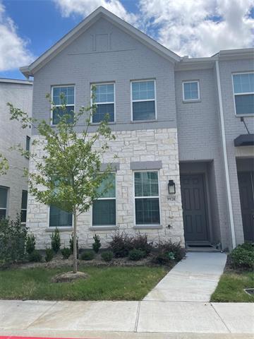 9920 Hennings St in Irving, TX - Building Photo