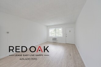 12737 Moorpark St in Los Angeles, CA - Building Photo - Building Photo