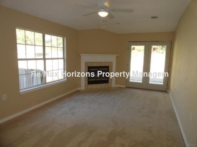 8878 Shoal Creek Ct in Pensacola, FL - Building Photo - Building Photo