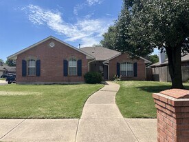 401 Whitehouse Ln in Edmond, OK - Building Photo