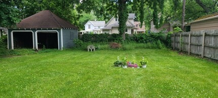 132 Union St N, Unit 1 in Battle Creek, MI - Building Photo - Building Photo