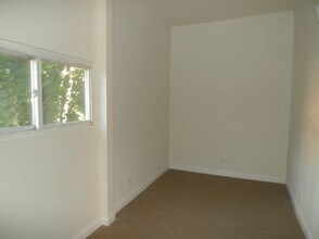 1318 N Wood St, Unit 1316-B in Chicago, IL - Building Photo - Building Photo