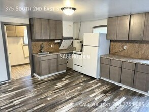 375 S 2nd E St in Mountain Home, ID - Building Photo - Building Photo