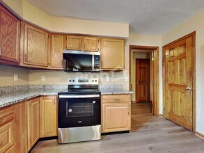 3075 Foxhound Dr in Hamilton, OH - Building Photo - Building Photo