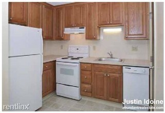 11 Brattle Dr-Unit -Apt 4 in Arlington, MA - Foto de edificio - Building Photo