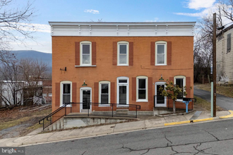 111 Pennsylvania Ave in Shenandoah, VA - Building Photo - Building Photo