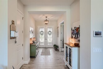 10905 Rustic Timber Lp in San Antonio, FL - Building Photo - Building Photo