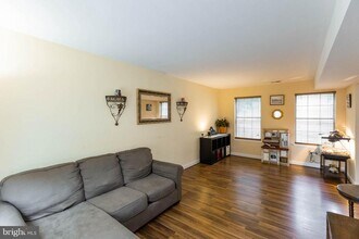 14308 Lindendale Rd in Woodbridge, VA - Building Photo - Building Photo