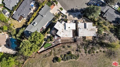 22736 Cavalier St in Los Angeles, CA - Building Photo - Building Photo