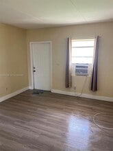 1111 SW 2nd St in Homestead, FL - Building Photo - Building Photo